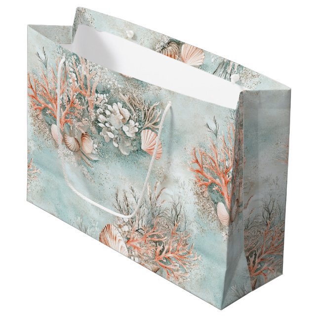 Coral Reef Seashells & Aqua Waves Pattern (10) Große Geschenktüte (Vorderseite Schrägansicht)