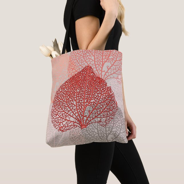 Coral Shadow (Von Nahem)