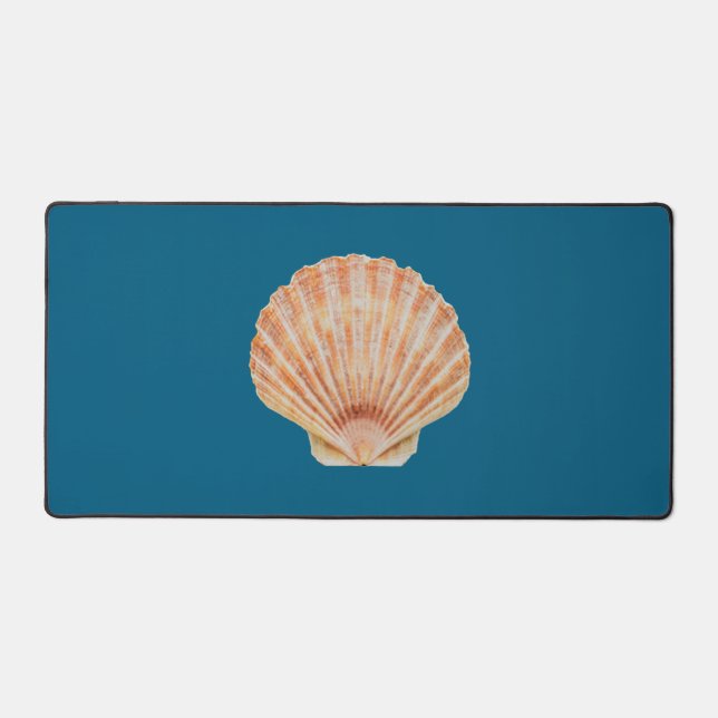 Coral Toned Scallop Shell Ocean Blue Deck Mat Schreibtischunterlage (Vorderseite)