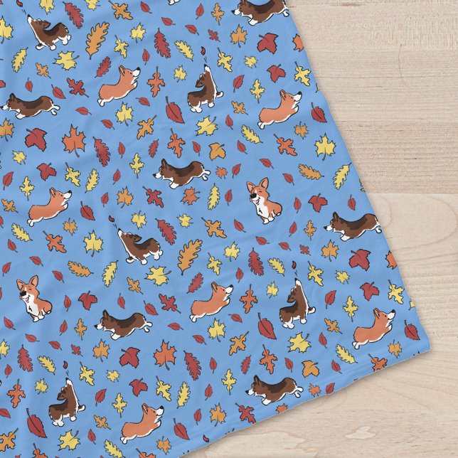 Corgi Herbstlaubs Pattern Dusty Blue Fleecedecke (Von Creator hochgeladen)