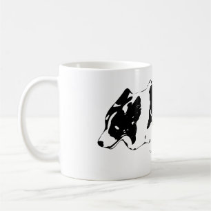 Corgi in Bewegung, winterlich hell Kaffeetasse
