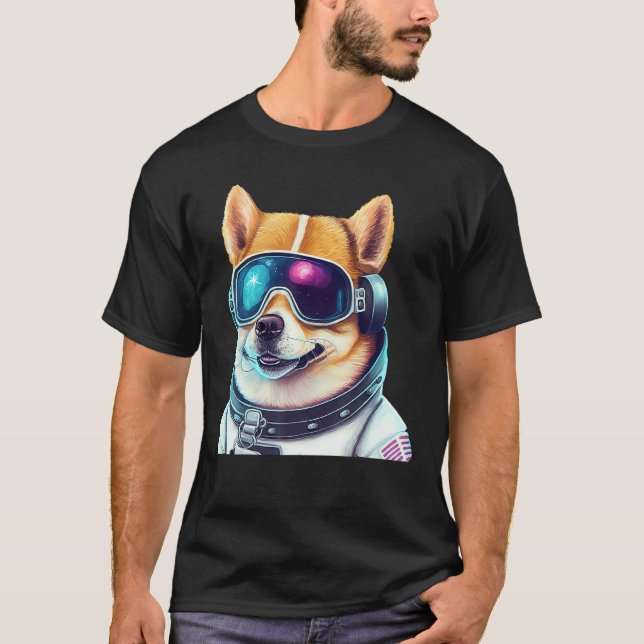 Corgi Takes on Space Astronaut Dog in Futuristic S T-Shirt (Vorderseite)