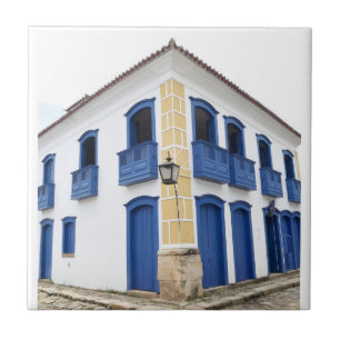 Corner Gebäude Blue Trim, Paraty, Brasilien, Tile Fliese