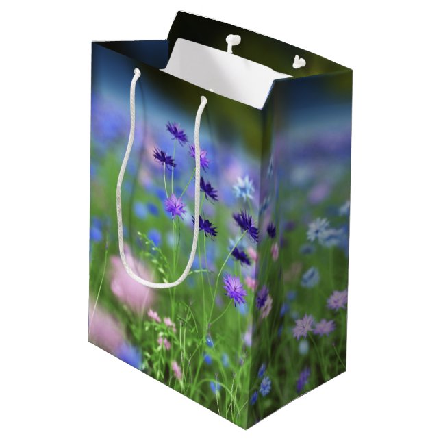 Cornflower Blue Gift Bag Mittlere Geschenktüte (Rückseite Schrägansicht)