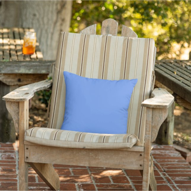 Cornflower Blue Outdoor Throw Kissen (Stuhl)