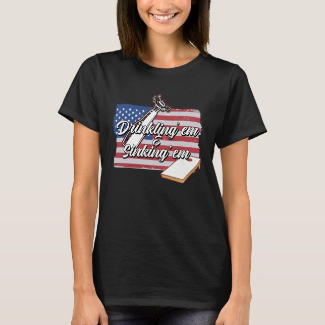 Cornhole Player Drinking Sinking USA Bean Sack Cor T-Shirt (Vorderseite)