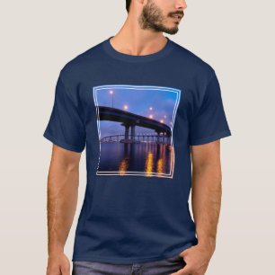 Coronado-Brücke bei Dusk T-Shirt