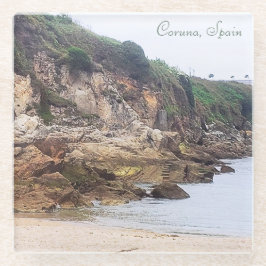 Coruna, Spanien | Landschaftlicher Strand mit Fels Glasuntersetzer