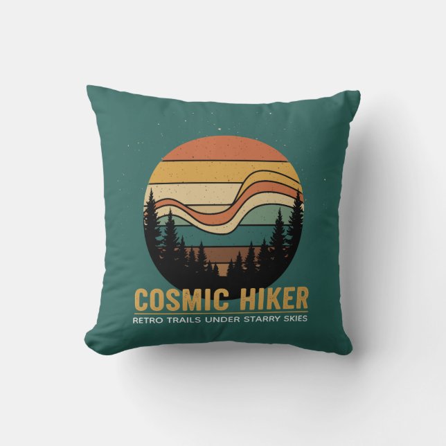Cosmic Hiker Retro 70s Sunset Space Forest Stars Kissen (Vorderseite)