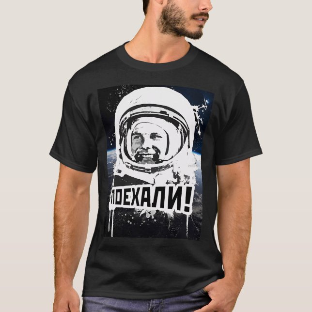 Cosmonaut Gagarin Hier geht es T-Shirt (Vorderseite)