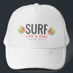 Costa Rica Surfen wie ein Girl-Hibiskus-Blume Truckerkappe<br><div class="desc">Costa Rica Souvenir LKWer,  gedruckt mit "Surf like a girl" in rosa und kohlegrauem Text mit Hibiskus Blume Design für Surfer Mädchen und Surfer.</div>