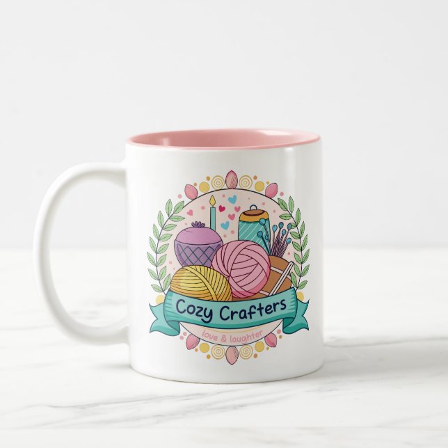 Cosy Crafters Club Zweifarbige Tasse (Links)