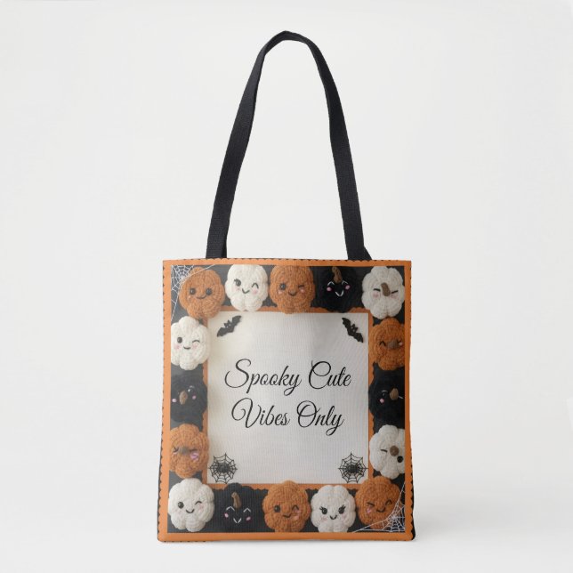 Cosy Crochet Pumpkin Patch Halloween Tote Bag (Vorderseite)