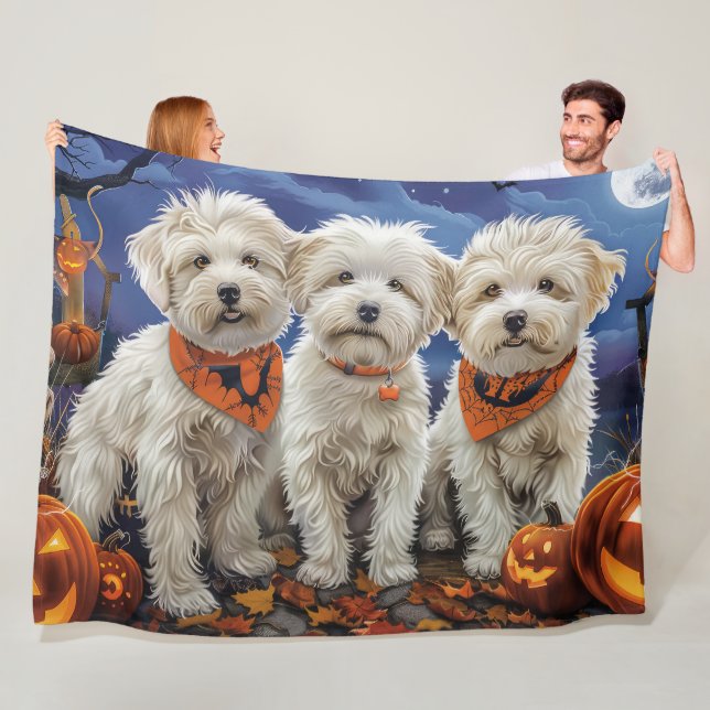 Coton De Tulear Halloween Spooky Fleecedecke (Beispiel)