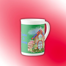 Cottage Cosy & Niedlich farbig auf grün | Prozellantasse