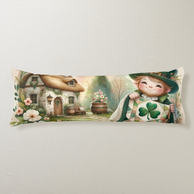 Cottage Leprechaun Patchwork-Quilt-Szene Seitenschläferkissen (Vorderseite)