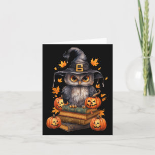 Cottagecore-Eulen-Hexenhut auf Buch-Kürbis-Hallowe Karte
