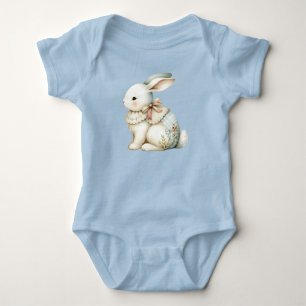 Cottagecore-Hasen-Charm Baby Strampler