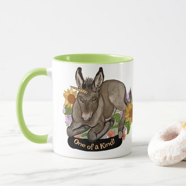 Cottages-Einhorn-Donkey einer Art Tasse (Mit Donut)