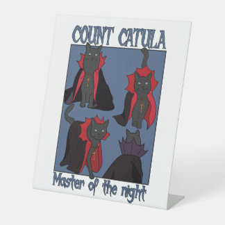 Count Catula Master of the Night Sockelschild