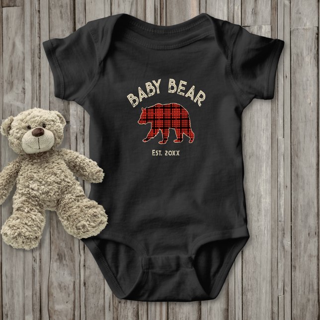 Country Plaid Baby Bear Birth Year Established Strampler (Von Creator hochgeladen)
