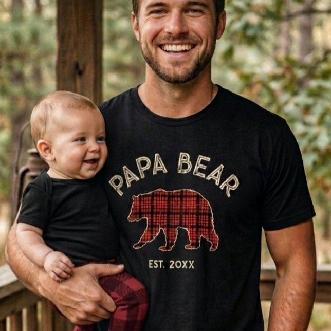 Country Plaid Papa Bear Father Year Established T-Shirt (Von Creator hochgeladen)
