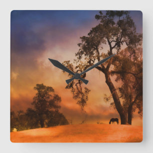 Country-Uhr mit Pferd und Sonnenuntergang Quadratische Wanduhr