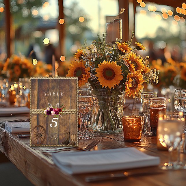 Country Western Hochzeitrosa Rosenrad Wagon Wheel Tischnummer (Von Creator hochgeladen)
