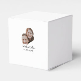 Couple face photo add name date simple wedding  geschenkschachtel