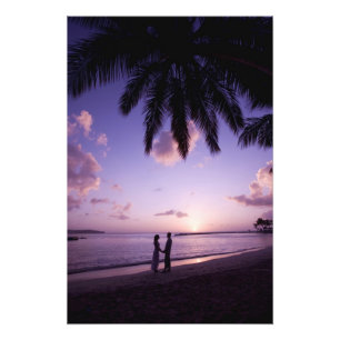 Couple on Beach, Windjammer Landing, St. Lucia Fotodruck