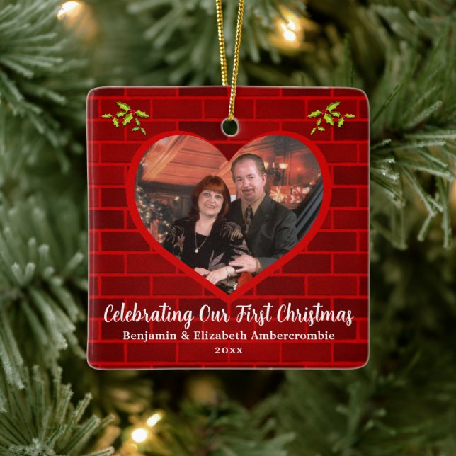 Couple's First Christmas Rustic Red Brick Keramikornament (Baum)