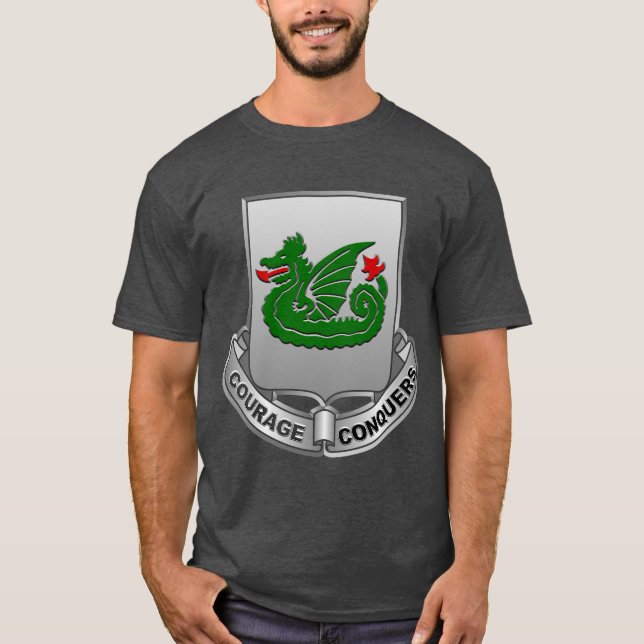 Courage Conquers T - Shirt (Vorderseite)