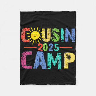 Cousin Camp 2025 Camping Lagerfeuer Sommerferien Fleecedecke