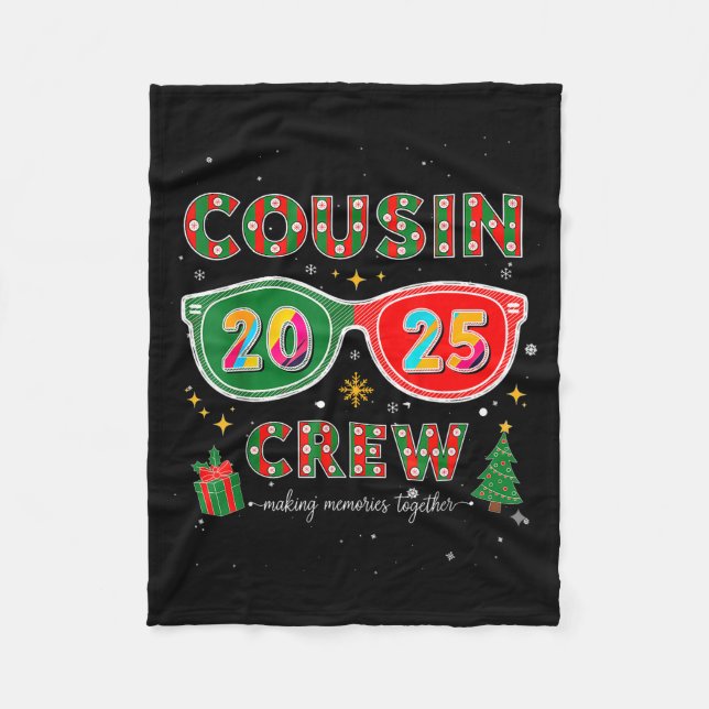 Cousin Crew 2025 Funny Christmas Matching Family P Fleecedecke (Vorderseite)