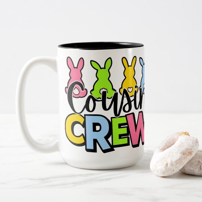 Cousin Crew Colorful Easter Bunnies Zweifarbige Tasse (Mit Donut)