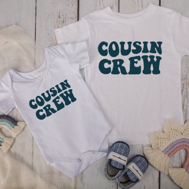 Cousin Crew | DarkTeal Matching Family Kids Unisex T-Shirt (Von Creator hochgeladen)