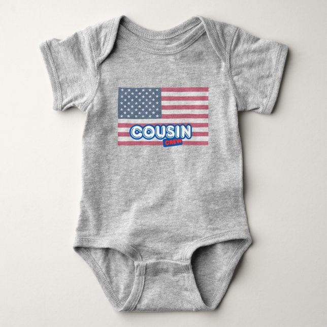 Cousin Crew USA Baby Strampler (Vorderseite)