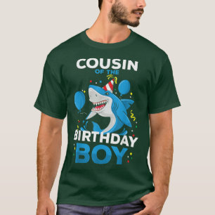 Cousin des Themas "Der Geburtstag des jungen Hais" T-Shirt