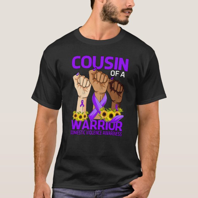 Cousin eines Warrior Gewalt Awarene T-Shirt (Vorderseite)