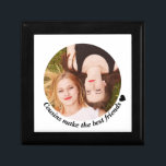 Cousin machen das Foto der besten Freunde Erinnerungskiste<br><div class="desc">Eleganter,  benutzerdefinierter Sake-Box mit Cousin-Zitat "Cousin machen die besten Freunde"</div>