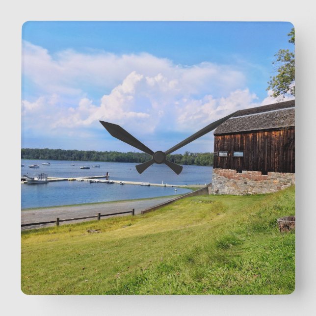 Cove Wethersfield, CT Quadratische Wanduhr (Vorderseite)