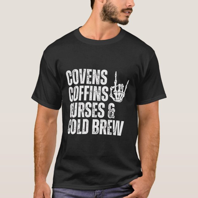 Covens Coffins Curses Cold Brew Fall Halloween Spi T-Shirt (Vorderseite)