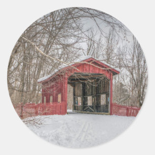 Covered Bridge Red Snow Foto Runder Aufkleber