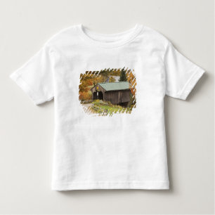 Covered bridge, Vermont, USA Kleinkind T-shirt