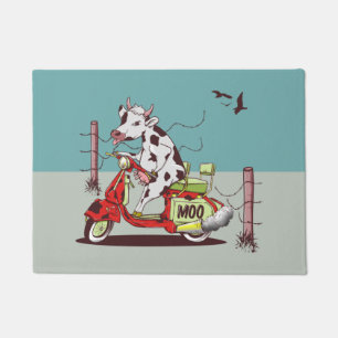 Cow riding a retro moped fußmatte