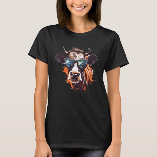 Cow With Sunglasses Farmer 4 T-Shirt (Vorderseite)