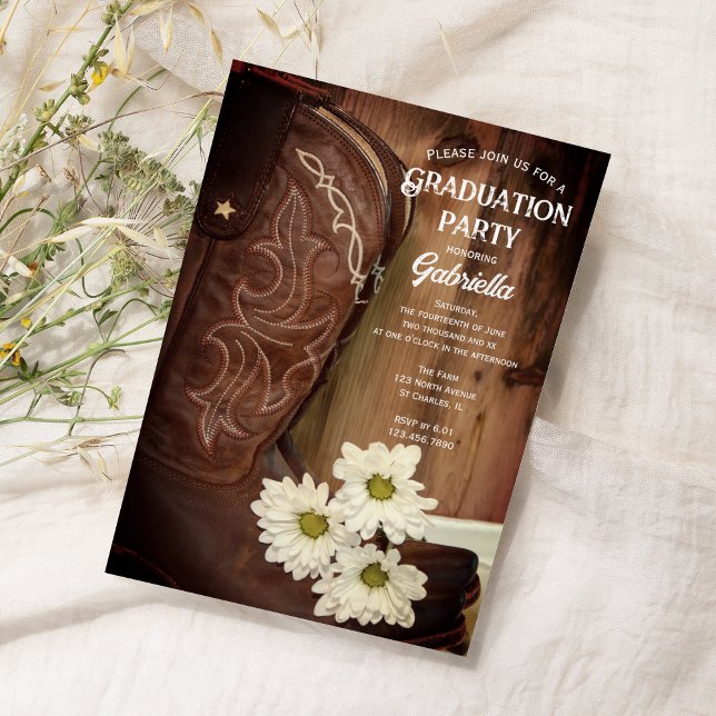 Cowboy Boot White Daisies Western Graduation Party Einladung (Von Creator hochgeladen)
