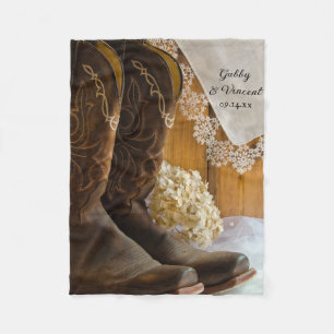 Cowboy Boots und Lace Country Barn Wedding Fleecedecke