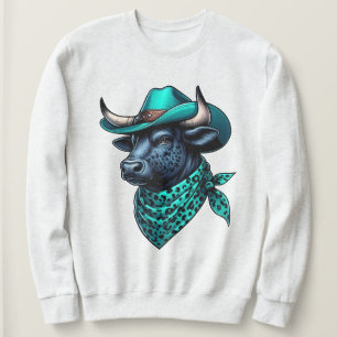 Cowboy Bull mit türkisfarbenem Hut und Gemustertem Sweatshirt