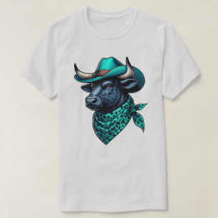 Cowboy Bull mit türkisfarbenem Hut und Gemustertem T-Shirt